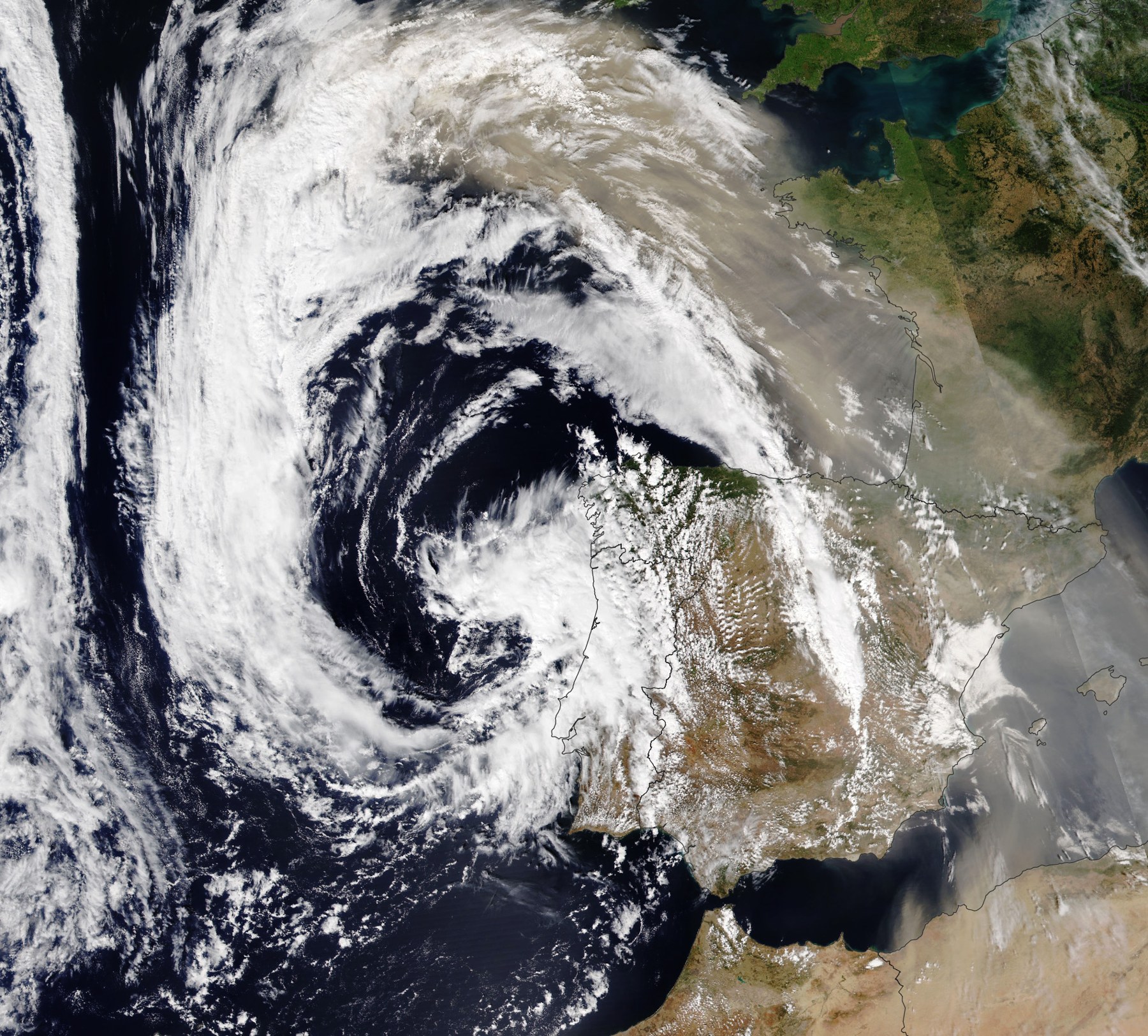 La DANA del 3 y 4 de septiembre de 2023 sobre el centro peninsular, vista por el sensor VIIRS del satélite NOAA-20. Las bajas aisladas («cut-off lows») son el origen de muchos avis